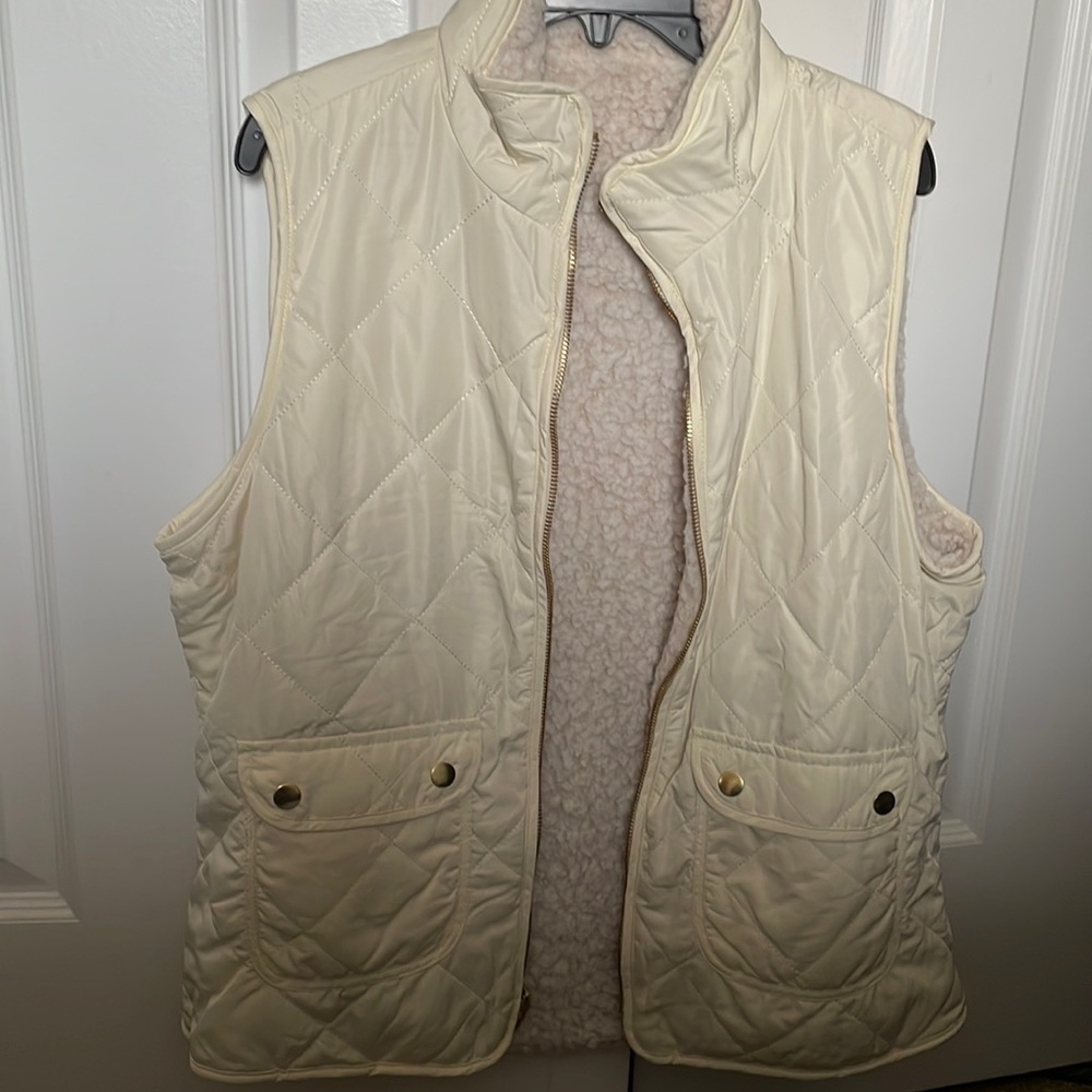 Never worn reversible women’s vest